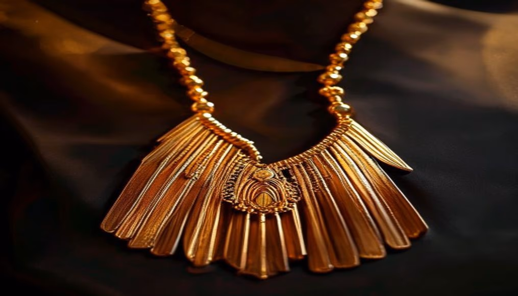 Art deco sautoir necklace tassel em fotografia editorial de luxo
